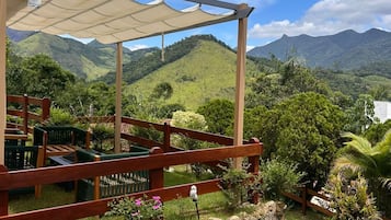 TV de tela plana 150 polegadas com canais digitais, filmes recentes