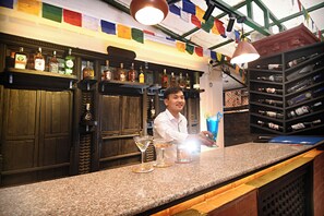 Bar (en el alojamiento)