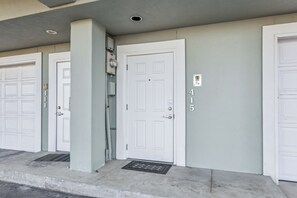 Exterior detail - Beautiful Gulf front townhome at White Sands! (Pensacola Beach)