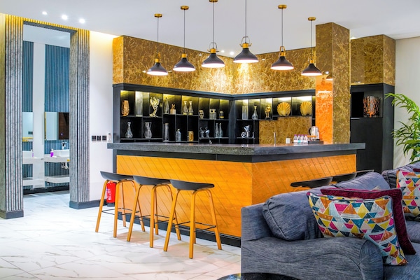 Elite Villa, 2 Yatak Odası, Havuz Manzaralı | Özel mutfak | Tam boy buzdolabı, mikrodalga fırın, fırın, set üstü ocak