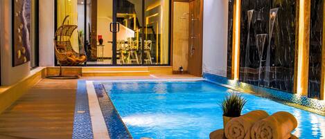 Luxury Villa, 2 Bedrooms, Pool View | 2 bedrooms, premium bedding, down duvets, pillow-top beds