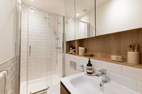 House, Smoking | 4 bedrooms, desk