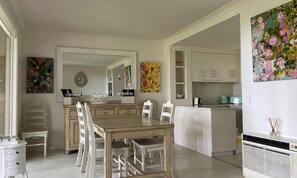 Deluxe House, Golf View | Living area - CYPRESS LAKES HUNTER VALLEY (Pokolbin)