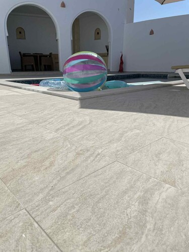 Villa NOUSSA with swimming pool near the sea
