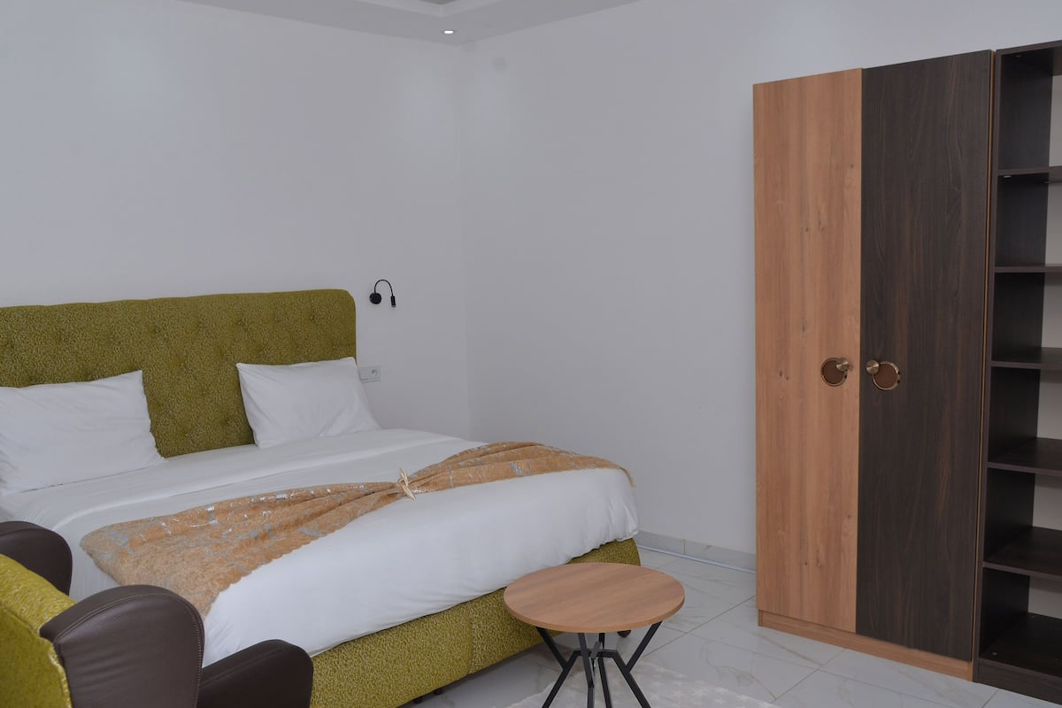 Superior-Doppelzimmer | Daunenbettdecken, Tempur-Pedic-Betten, Zimmersafe, Schreibtisch