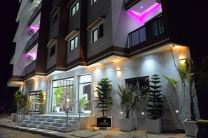 Property entrance - Bi Hotel SARL (Dakar)
