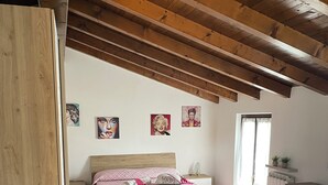 1 室のベッドルーム、WiFi、ベッドシーツ