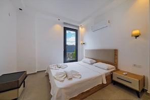 4 slaapkamers, een strijkplank/strijkijzer, wifi, beddengoed