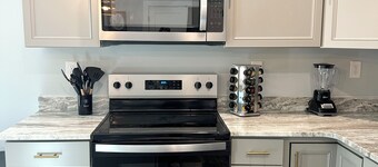 Charming 3-bedroom house in delightful Wellford with new appliances, WiFi, AC
