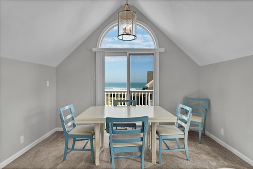 The North Seas - 4br oceanview Wrightsville Beach home