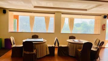 Tempat bermain anak – indoor