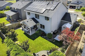 Exterior - Cozy Wine Country Retreat Near Downtown Newberg (Newberg)