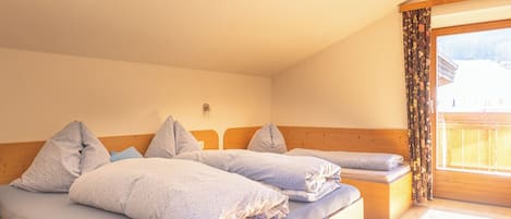 1 bedroom, free WiFi, bed sheets