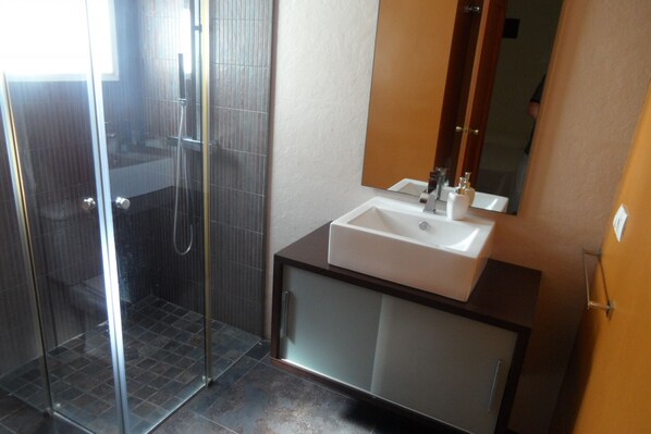 تجهيزات دش، مناشف