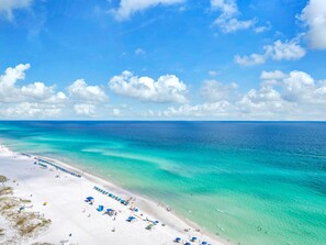 On the beach - ⛱️Pelican Beach 2011 - The Penthouse at Pelican | Gulf Views | 3 Pools⛱️ (Destin)