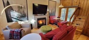 Smart-TV, peis og bøker