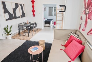 1 bedroom, WiFi, bed sheets