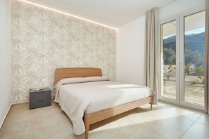 3 Schlafzimmer, Zimmersafe, Bügeleisen/Bügelbrett, Reisekinderbett