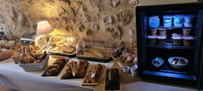 Daily buffet breakfast for a fee - Auberge de Baudinard (Baudinard-sur-Verdon)