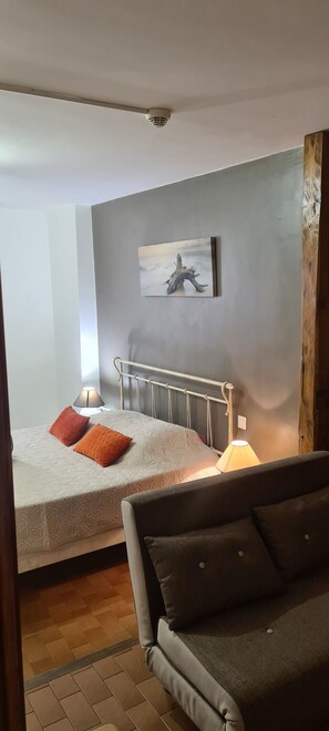Family Double Room | Individually decorated, soundproofing, free WiFi - Auberge de Baudinard (Baudinard-sur-Verdon)