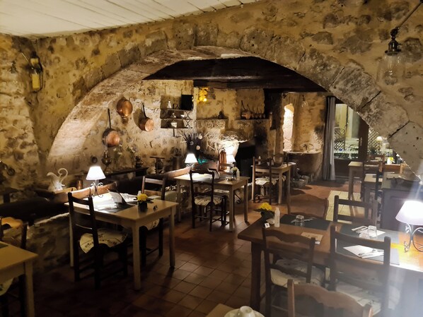 Restaurant - Auberge de Baudinard (Baudinard-sur-Verdon)