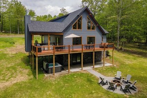 Exterior - Dog Friendly Lake Area Deep Creek Home! (McHenry)