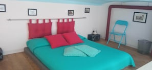 1 bedroom, iron/ironing board, WiFi, bed sheets