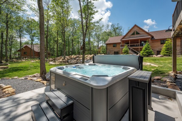 Bain à remous extérieur