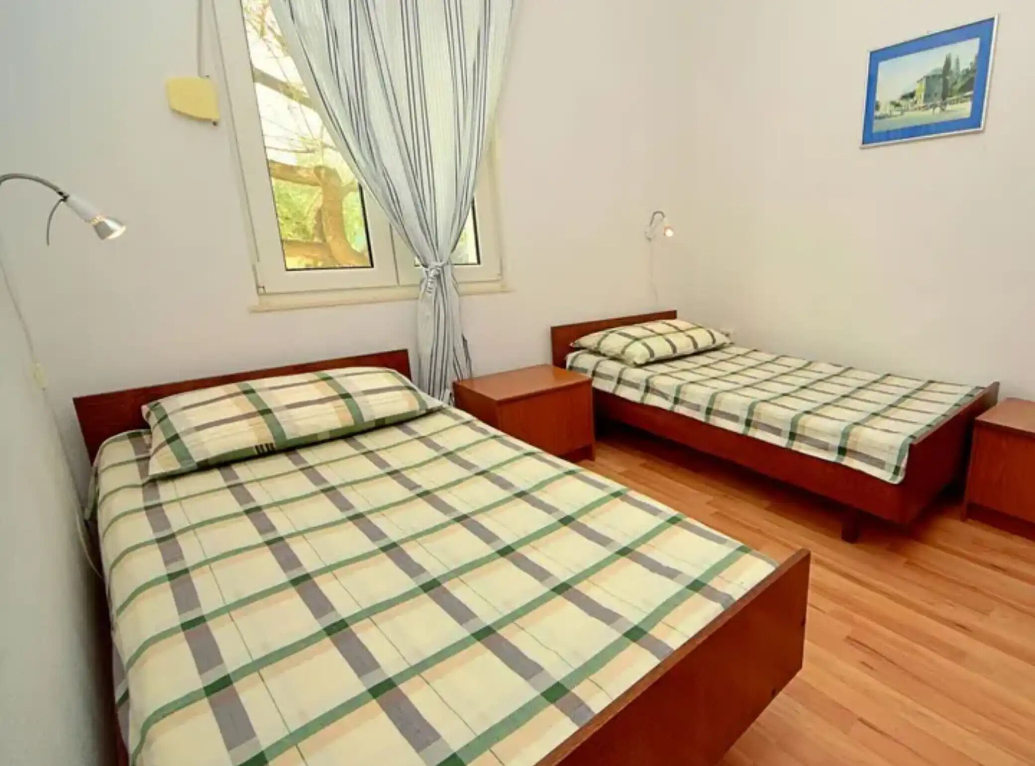 House (Coastal Breeze House) | 2 bedrooms, cribs/infant beds