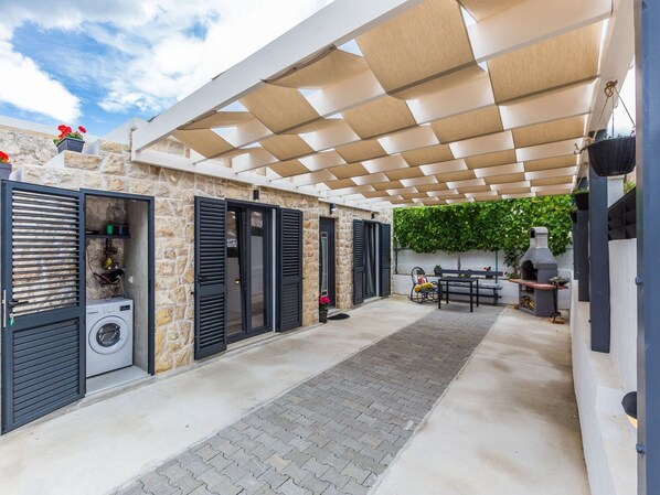 Casa (Charming Retreat with Lush Garden, BB) | Fachada