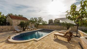 Villa (Four Bedroom Villa) | Alberca