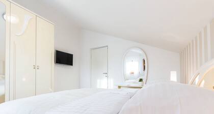 Modern Escape With Private Pool, Sauna, Game Room & Bbq, Near Zadar