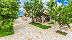 Villa (Four Bedroom Villa) | Aussenbereich