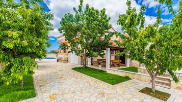 Villa (Four Bedroom Villa) | Exterior