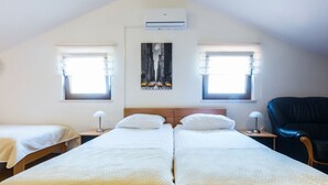 Villa (Four Bedroom Villa)