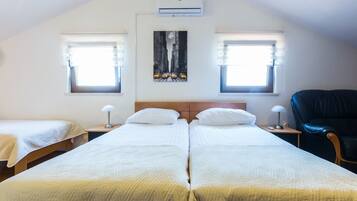 Villa (Four Bedroom Villa) | 3 bedrooms, cots/infant beds