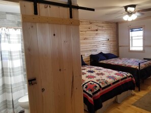 Superior Double Room, Mountain View | Living area | Smart TV - CopperLine Lodge (Saratoga)