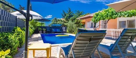 独立别墅 (Two Bedroom Holiday Home) | 室外游泳池