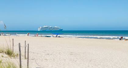 Lola's on the Beach - Cape Canaveral, FL.