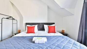 Comfort Apartment, 1 King Bed with Sofa bed