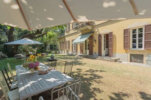 Outdoor dining - Villa Ca' Moneta Albavilla (Albavilla)