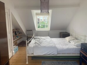 5 chambres, bureau, fer et planche à repasser, Wi-Fi