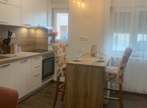 Apartment (One Bedroom Apartment 3) | Eigene Küche