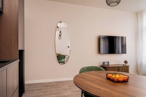 Dining - Travel - Chic & Renovated Studio (Antwerp)