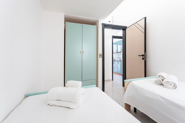 3 chambres, Wi-Fi gratuit, draps fournis