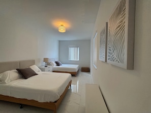 5 chambres, fer et planche à repasser, Wi-Fi gratuit, draps fournis