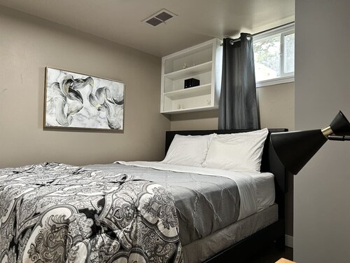 No Cleaning Fee! BYU Creamery, W/D, 65" TV, King