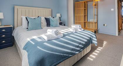 The Sea Retreat - Pass the Keys