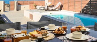 Anasa Luxury Seafront Villa with Heatable Pool, Villa