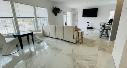 Athena Elegant Bright Romantic jetted tub getaway wedding venues fitness room